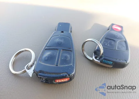 2000 Mercedes-Benz E 320 из США, поврежденный, VIN WDBJF65J7YB125521